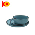 Mode kundenspezifisch 15 Stück Bunt glasiert mit schwarzen Edge Steinzeug Keramik -Abendessen Sets